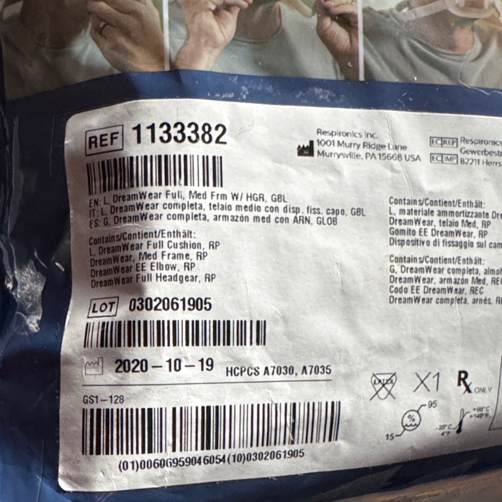 Philips Respironics DreamWear 1133382 Full Face CPAP Mask - Large - Picture 2 of 3